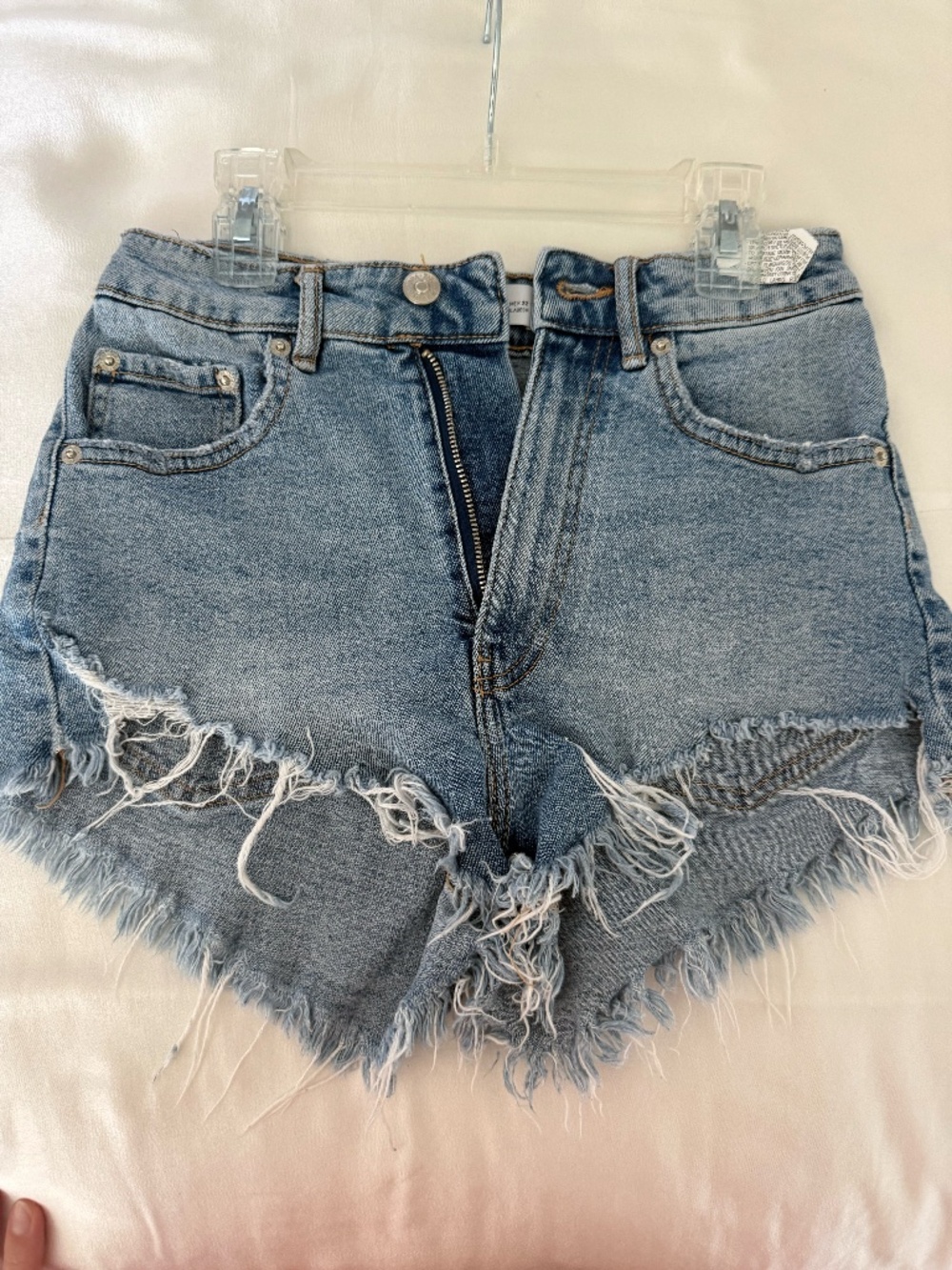 ZARA Distressed Frayed Denim Shorts Light Wash Size 0